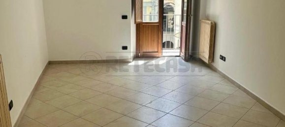 3 rooms Apartment in Catanzaro, Italy No. 177774 3