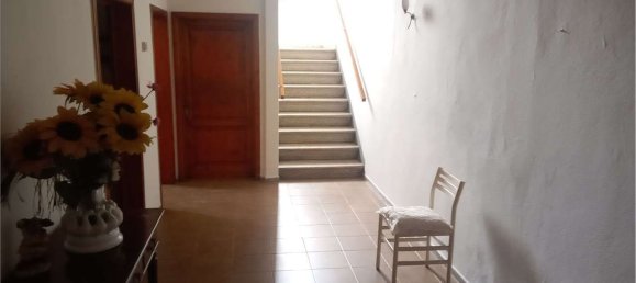 Дом с 11 комнатами в Ларчано, Италия № 114088 39