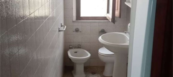 Дом с 11 комнатами в Ларчано, Италия № 114088 13