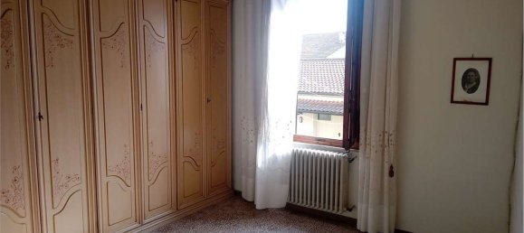 Дом с 11 комнатами в Ларчано, Италия № 114088 11