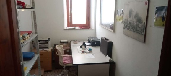 Дом с 11 комнатами в Ларчано, Италия № 114088 9