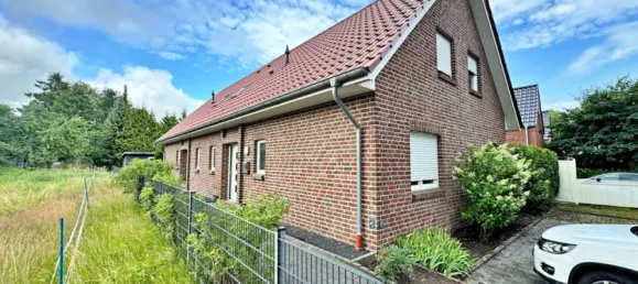 Adosado de 8 dormitorios en Leer, Germany No. 338638 2