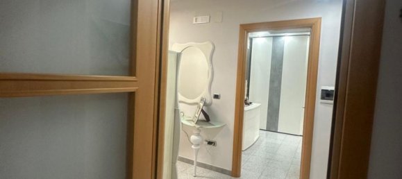 عقار تجاري في Bari, Italy 144متر مربع رقم 325419 9