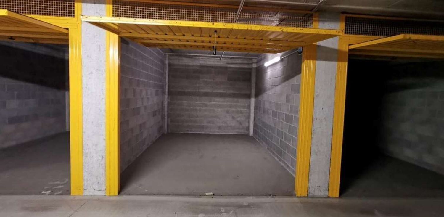 Garagem em Milan, Italy 20 m² N.º 240447