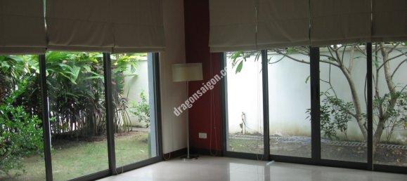 290m² House in Thu Duc, Vietnam No. 11106 2
