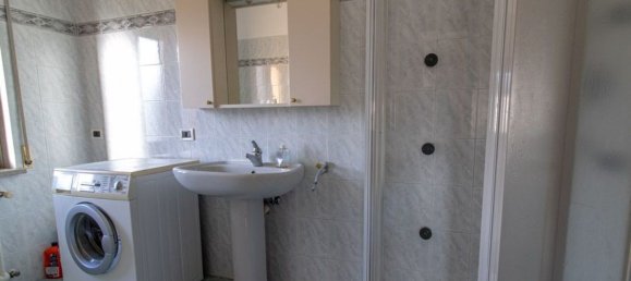 Casa de 8 divisões em Udine, Italy N.º 81660 12