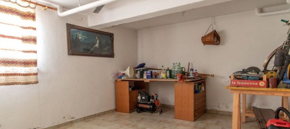 Casa de 8 divisões em Udine, Italy N.º 81660 19