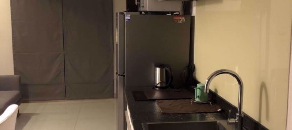 Studio in the Condo in Khlong Toei, Thailand No. 9417 2