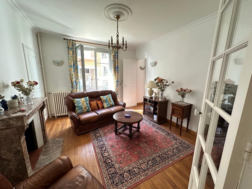 2 Schlafzimmer Wohnung in Le Raincy, France, Nr. 172744