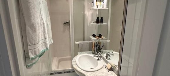 2 Schlafzimmer Wohnung in Le Raincy, France, Nr. 172744 5