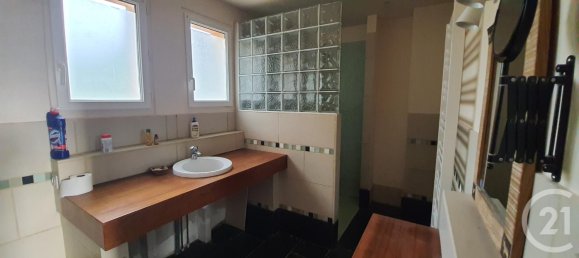 2 Schlafzimmer Haus in Oulches, France, Nr. 101067 3