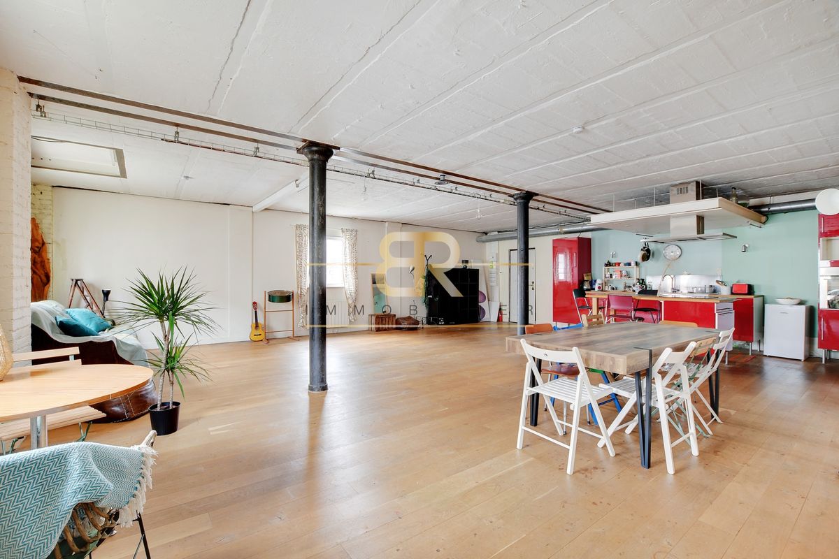 3 bedrooms Apartment in Aubervilliers, France No. 169087