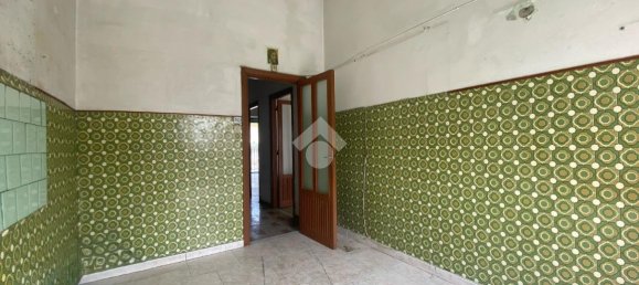 3 rooms Apartment in Naples, Italy No. 75369 10