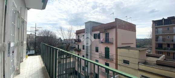 3 rooms Apartment in Naples, Italy No. 75369 12
