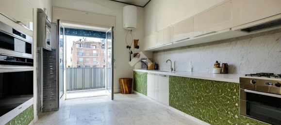 3 rooms Apartment in Naples, Italy No. 75369 30