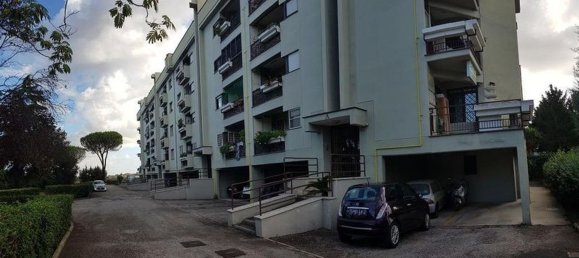 4 bedrooms Apartment in Rome, Italy No. 339442 4