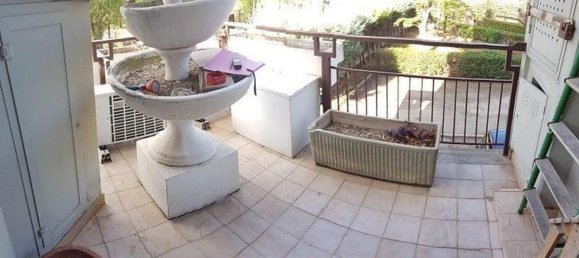 4 bedrooms Apartment in Rome, Italy No. 339442 3