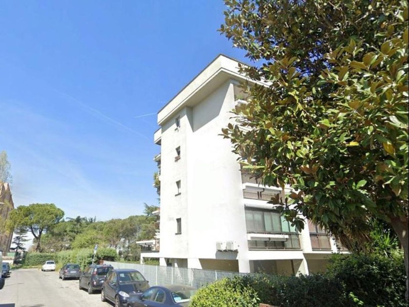 4 bedrooms Apartment in Rome, Italy No. 339442