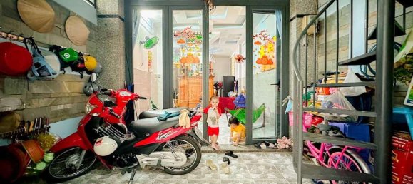 Maison de ville à District 7, Vietnam 50m² No. 9783 3