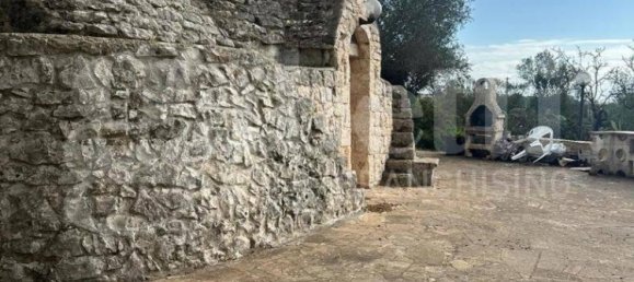 4 bedrooms Villa in Ostuni, Italy No. 29506 9