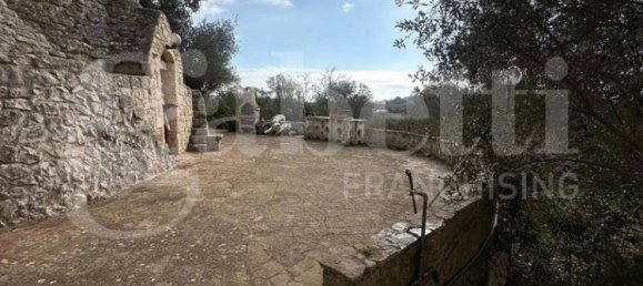 4 bedrooms Villa in Ostuni, Italy No. 29506 8