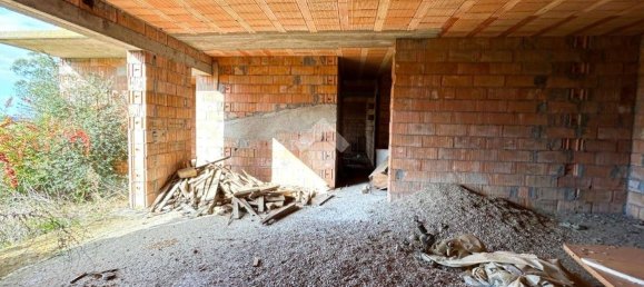 5 rooms House in Vetralla, Italy No. 170228 2