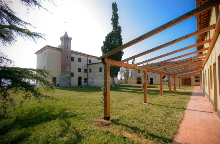  فندق في Castelnuovo Berardenga, Italy 4600متر مربع رقم 327030