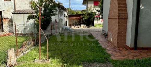 6 rooms House in Villadose, Italy No. 175845 16