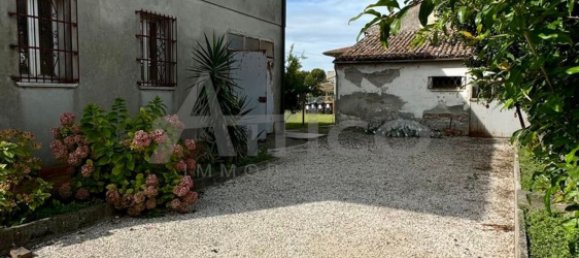6 rooms House in Villadose, Italy No. 175845 19