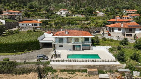 Casa de 4 dormitorios en Barcelos, Portugal No. 188116