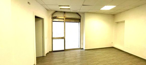 80m² Commercial property in Brescia, Italy No. 269906 7