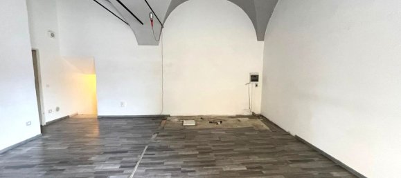 80m² Commercial property in Brescia, Italy No. 269906 4