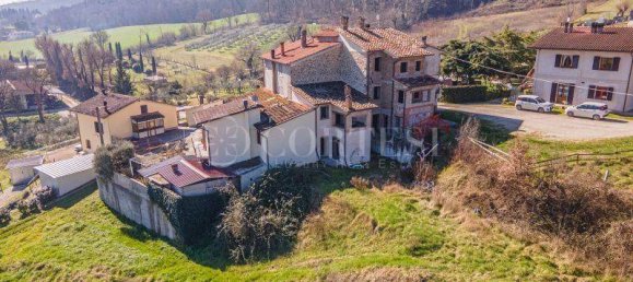 2 bedrooms Villa in Anghiari, Italy No. 278184 5