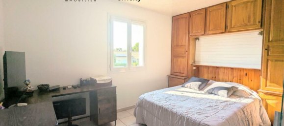 Casa de 4 dormitorios en Saint-Martin-de-Crau, France No. 345940 15