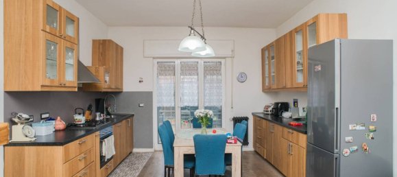 Apartamento de 2 dormitorios en Rome, Italy No. 301393 5