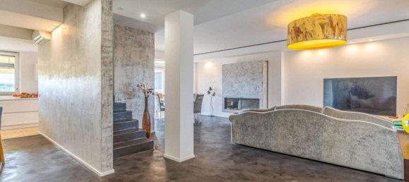 Дом с 6 комнатами в Баньо а Риполи, Италия № 142090 3