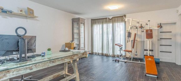 Дом с 6 комнатами в Баньо а Риполи, Италия № 142090 20