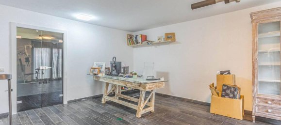 Дом с 6 комнатами в Баньо а Риполи, Италия № 142090 21