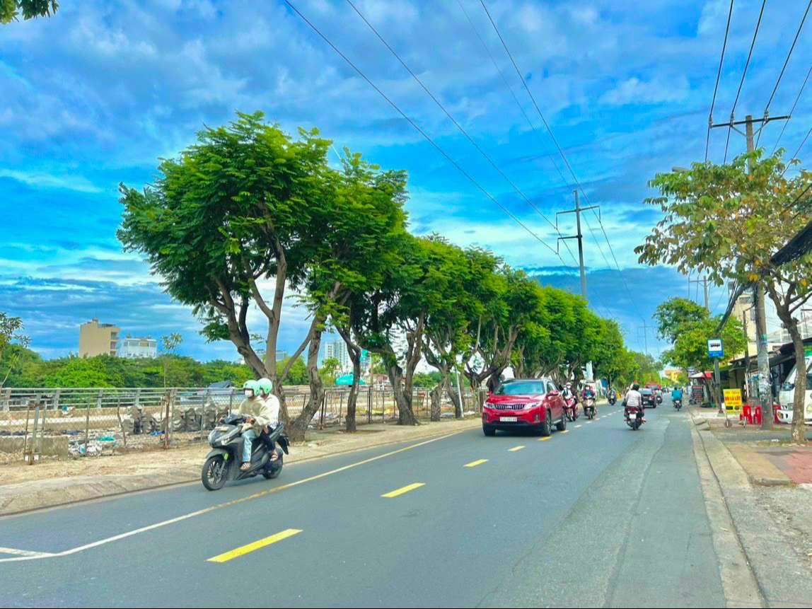 183m² Townhouse in District 7, Vietnam No. 15727