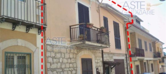 7 rooms Apartment in Roccasecca, Italy No. 217513 9