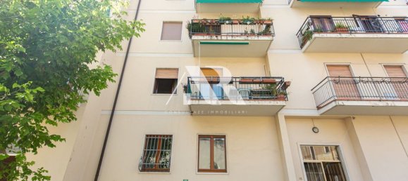 3 rooms Apartment in Verona, Italy No. 283821 26