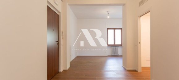 3 rooms Apartment in Verona, Italy No. 283821 9