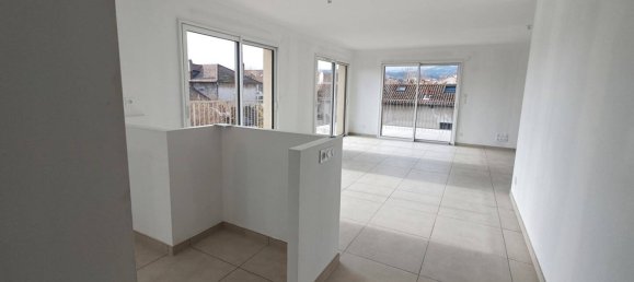3 Schlafzimmer Wohnung in Montbrison, France, Nr. 361708 3
