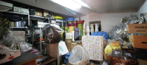 Gewerbliche Immobilie in Brandizzo, Italy 198m², Nr. 160057 20