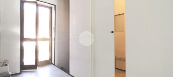 Gewerbliche Immobilie in Brandizzo, Italy 198m², Nr. 160057 5