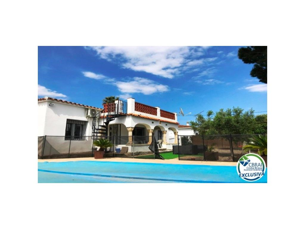 Casa de 2 dormitorios en Roses, Spain No. 196256