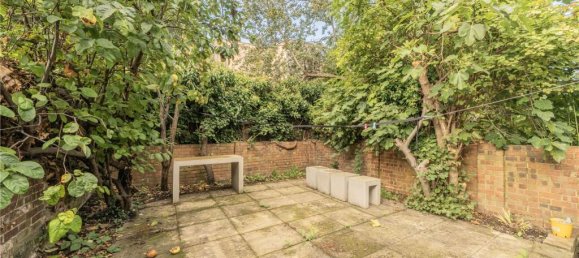 2 bedrooms Apartment in London, United Kingdom No. 12767 2