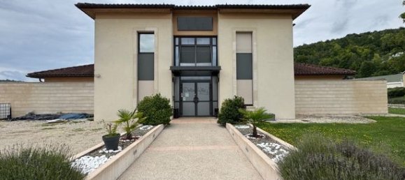 Дом с 10 комнатами в Сен-Дизье, Франция № 304204 2