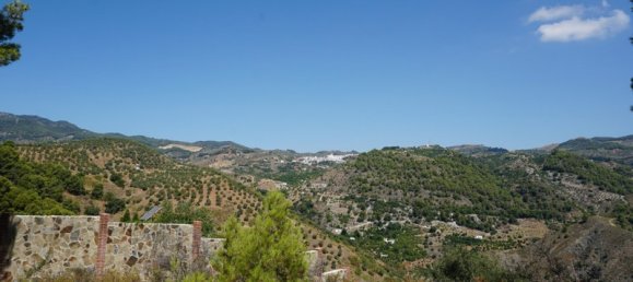 3 bedrooms House in Yunquera, Spain No. 53247 7