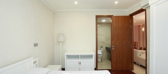 Apartamento de 3 dormitorios en Tay Ho, Vietnam No. 773 8